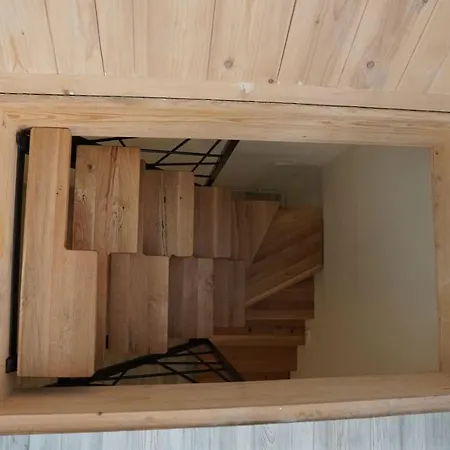 Kuca Za Odmor E Bas Tu Tatil Evi