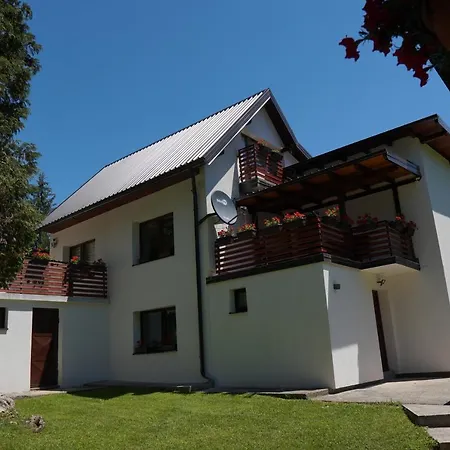 Kuca Za Odmor E Bas Tu Tatil Evi