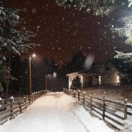 Kuca Za Odmor E Bas Tu Tatil Evi *