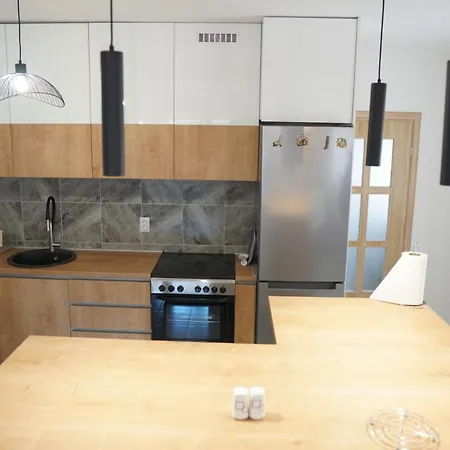 Kuca Za Odmor E Bas Tu Tatil Evi *